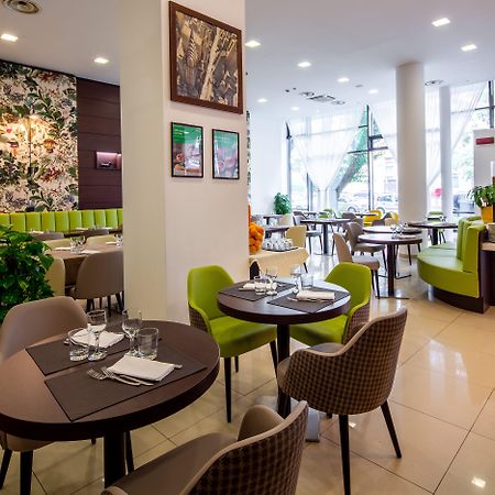 Holiday Inn Turin Corso Francia By Ihg Esterno foto