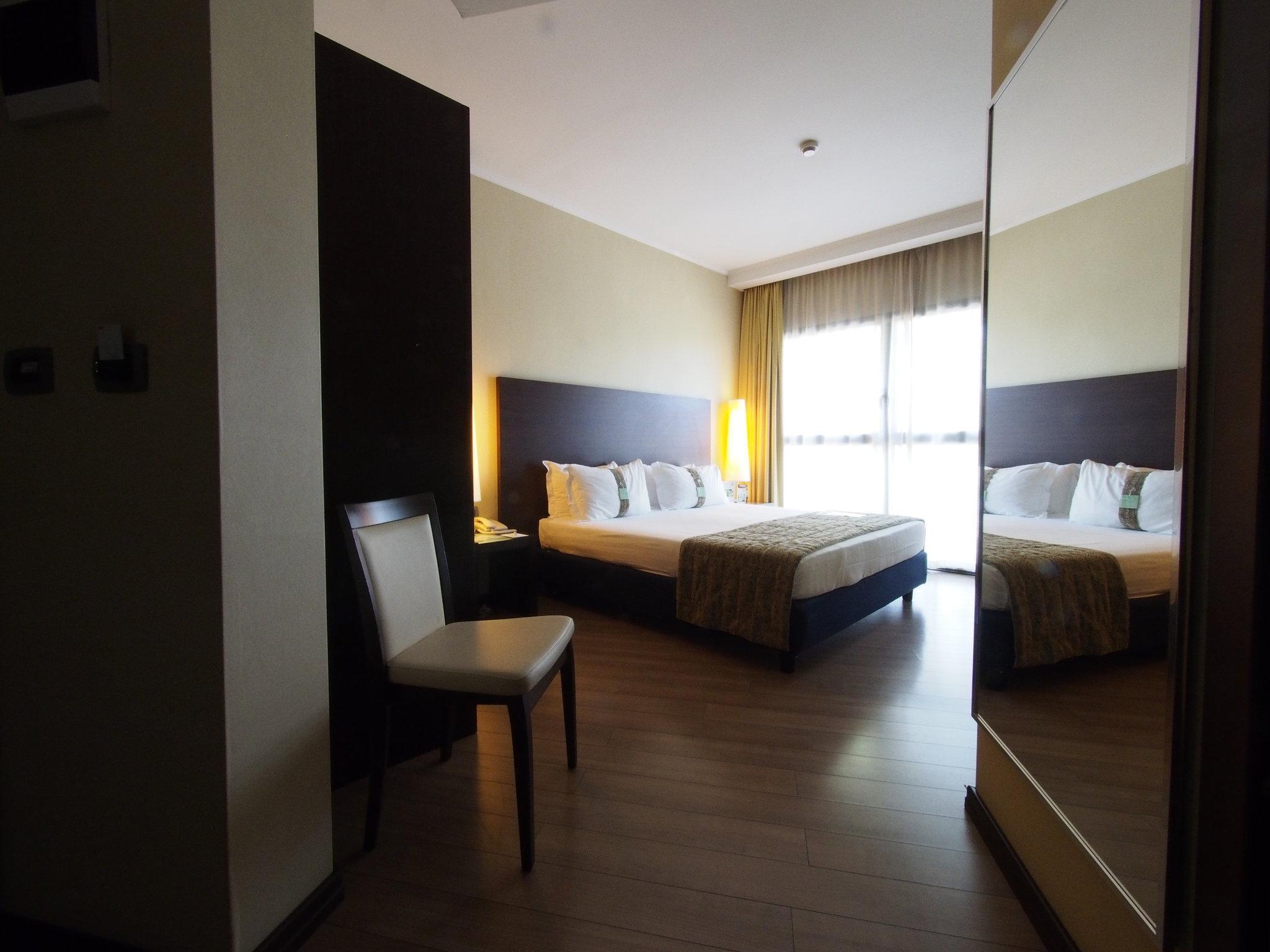 Holiday Inn Turin Corso Francia By Ihg Esterno foto
