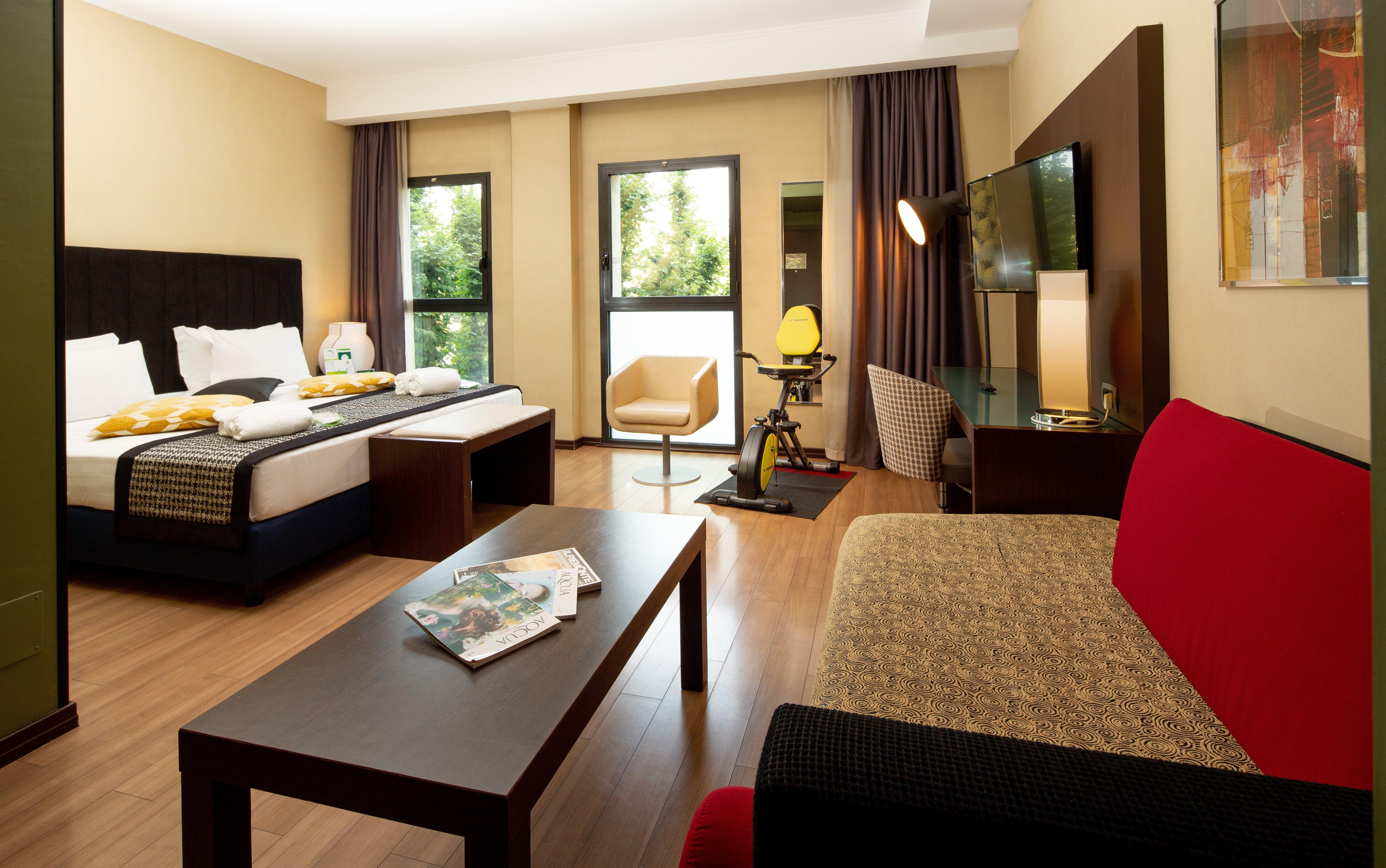 Holiday Inn Turin Corso Francia By Ihg Esterno foto